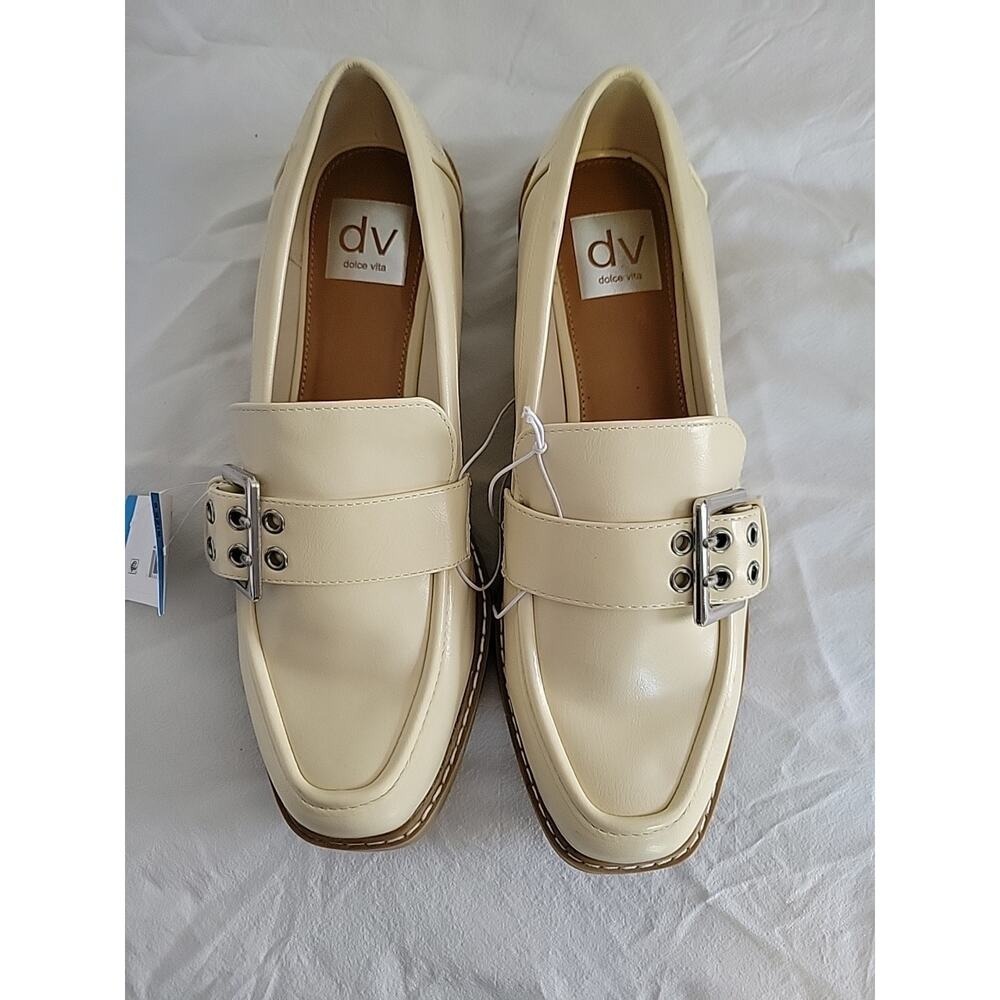 DV Dolce Vita Faye Loafers Ivory Cream Buckle Grommet Shoes Womens 9 NEW